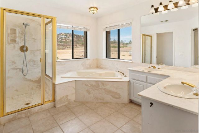 266 Woodmeadow Ln, Ramona, CA 92065