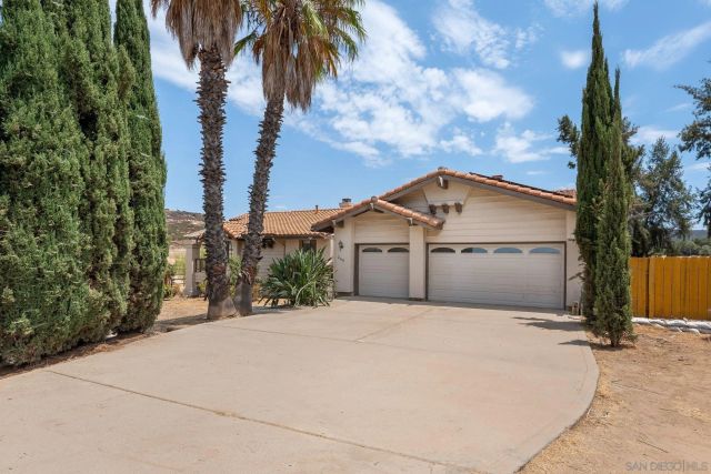 266 Woodmeadow Ln, Ramona, CA 92065
