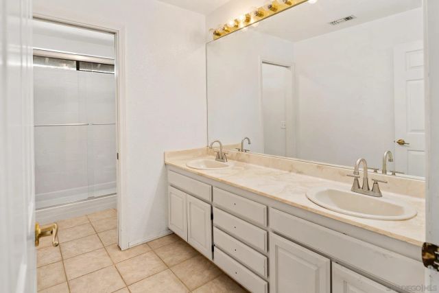 266 Woodmeadow Ln, Ramona, CA 92065