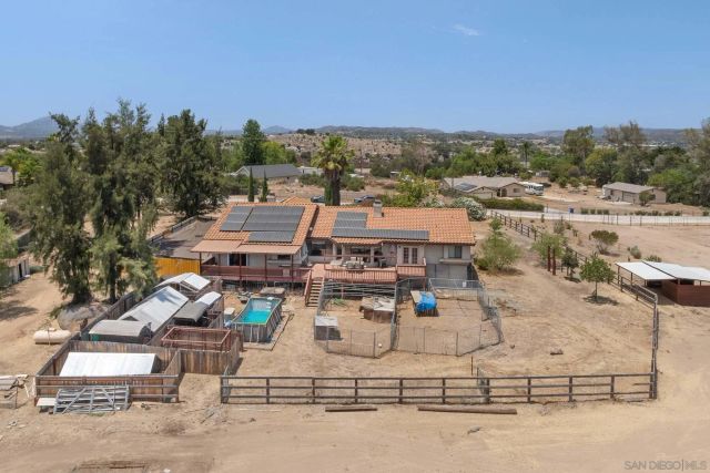 266 Woodmeadow Ln, Ramona, CA 92065