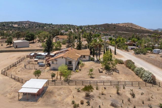 266 Woodmeadow Ln, Ramona, CA 92065