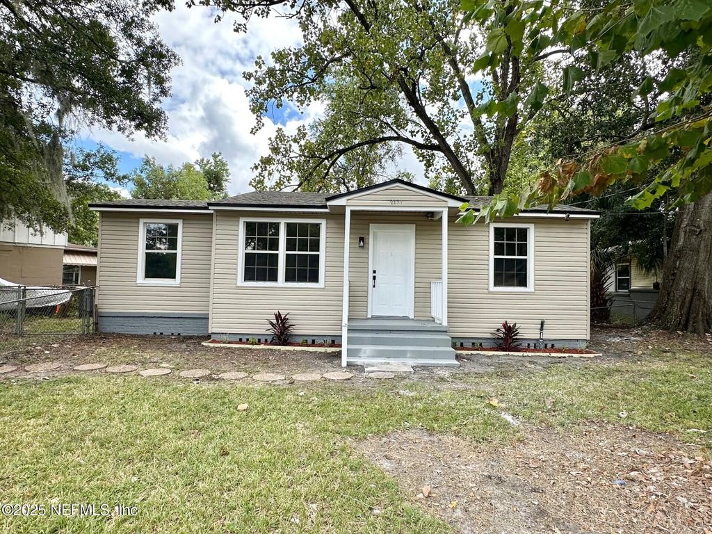 2171 ALLANDALE Circle N, Jacksonville, FL 32254