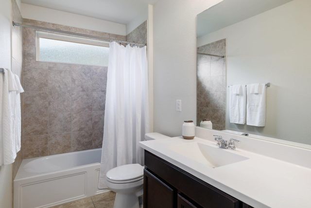 824 Tabernash DR, Leander, TX 78641
