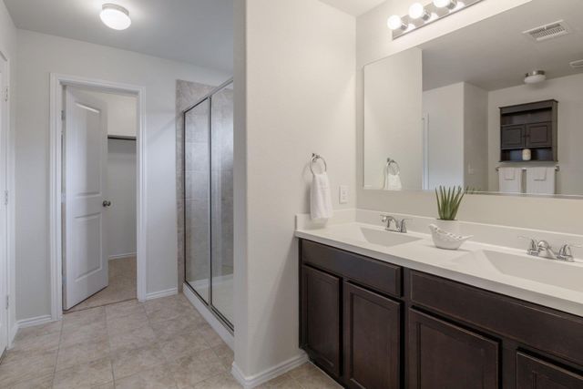 824 Tabernash DR, Leander, TX 78641