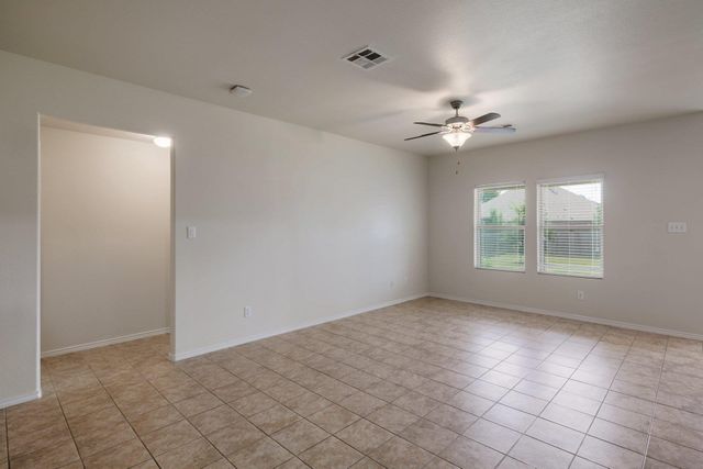 824 Tabernash DR, Leander, TX 78641