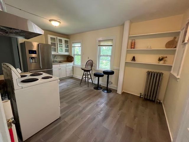 85 Town Hill Street 85, Quincy, MA 02169