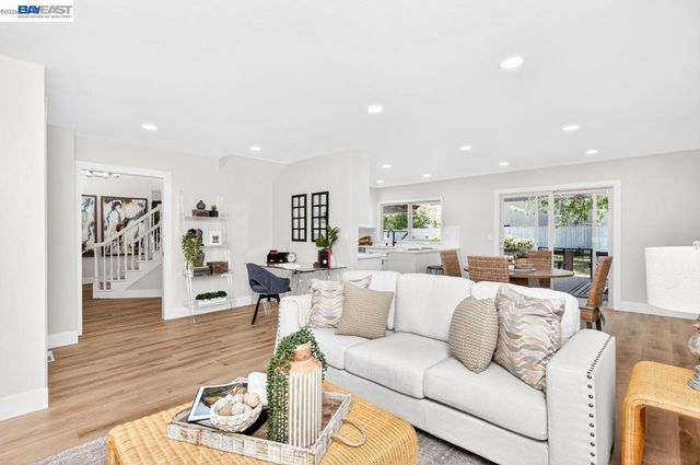 2163 Mercury Rd, Livermore, CA 94550