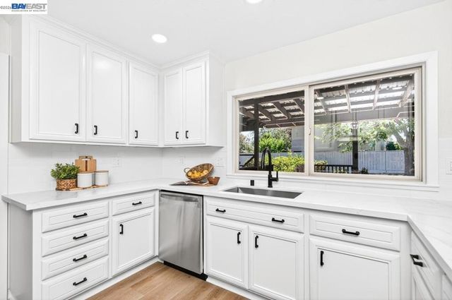 2163 Mercury Rd, Livermore, CA 94550