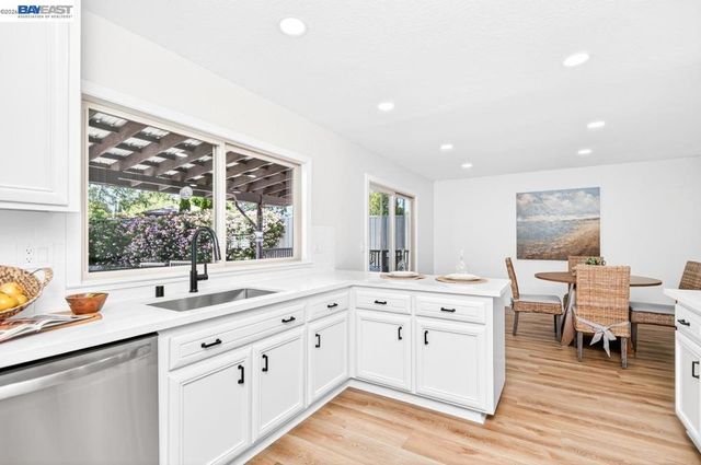 2163 Mercury Rd, Livermore, CA 94550