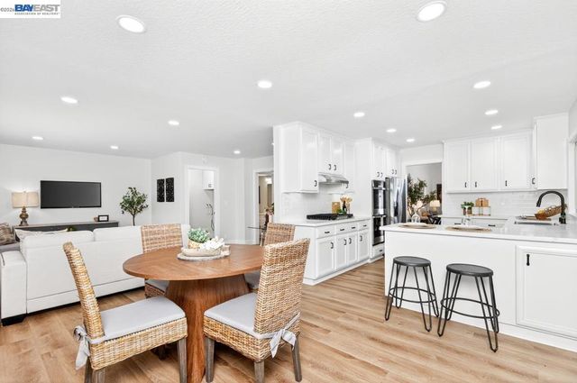2163 Mercury Rd, Livermore, CA 94550