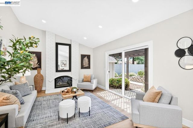 2163 Mercury Rd, Livermore, CA 94550