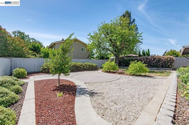 2163 Mercury Rd, Livermore, CA 94550