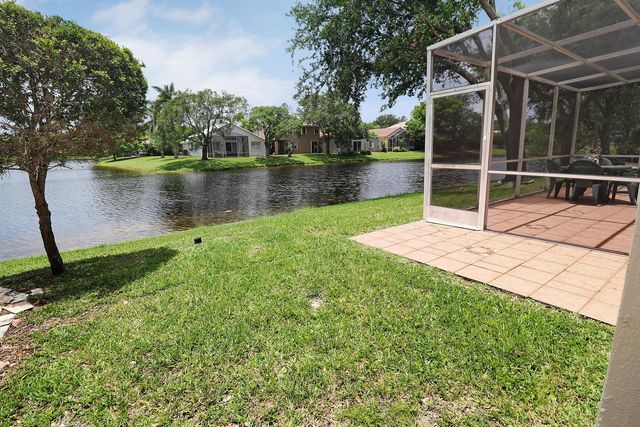 5006 Heron Court, Coconut Creek, FL 33073