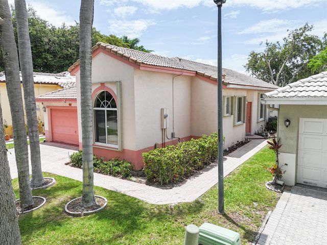 5006 Heron Court, Coconut Creek, FL 33073