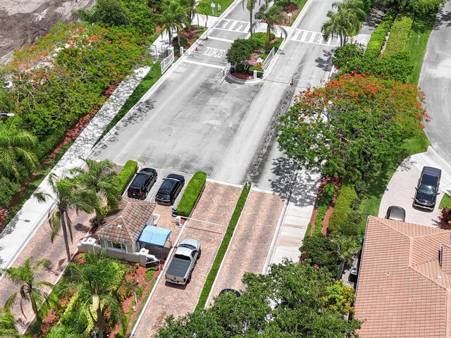 5006 Heron Court, Coconut Creek, FL 33073