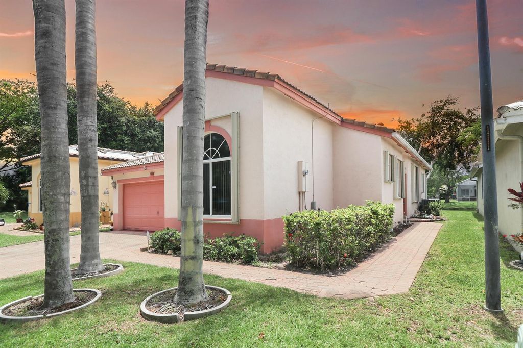 5006 Heron Court, Coconut Creek, FL 33073