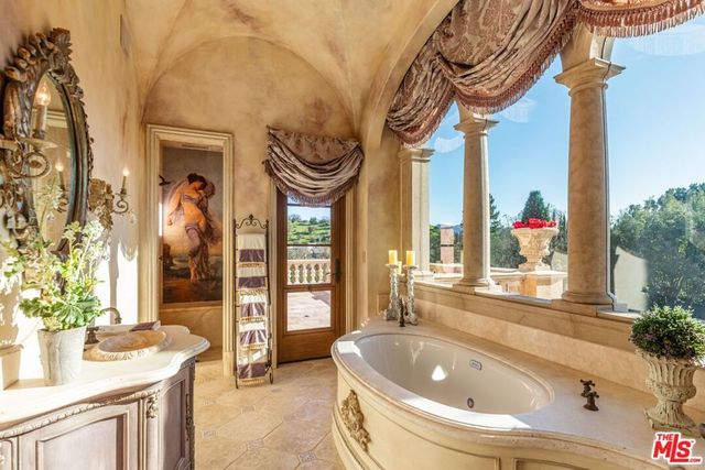 25305 Prado De La Felicidad, Calabasas, CA 91302