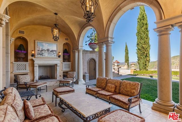 25305 Prado De La Felicidad, Calabasas, CA 91302