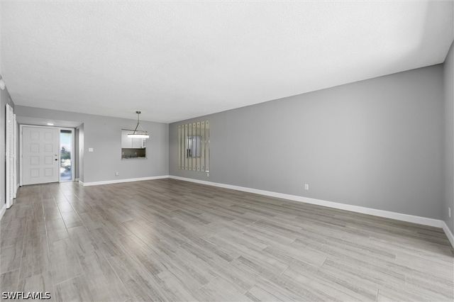 5757 Gage LN 102C, Naples, FL 34113