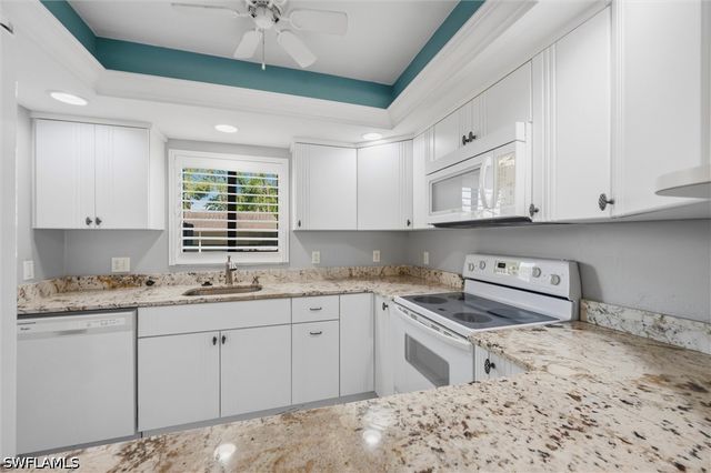 5757 Gage LN 102C, Naples, FL 34113