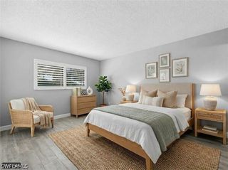 5757 Gage LN 102C, Naples, FL 34113