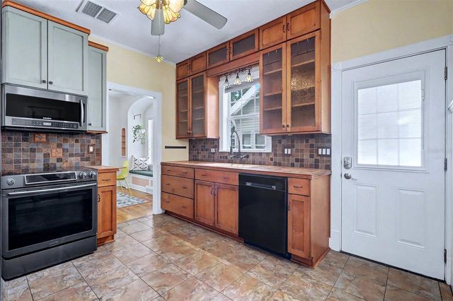 1127 22ND AVENUE N, St Petersburg, FL 33704