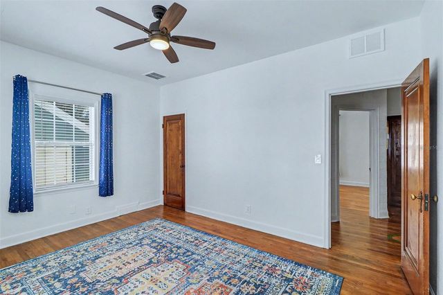 1127 22ND AVENUE N, St Petersburg, FL 33704