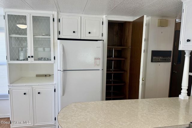 8570 N Hayden Pines Way, Hayden, ID 83835