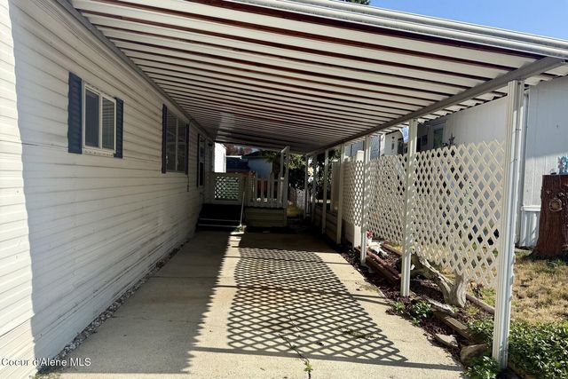 8570 N Hayden Pines Way, Hayden, ID 83835