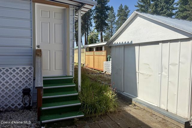 8570 N Hayden Pines Way, Hayden, ID 83835