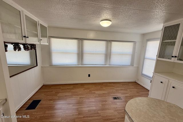 8570 N Hayden Pines Way, Hayden, ID 83835