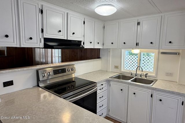 8570 N Hayden Pines Way, Hayden, ID 83835