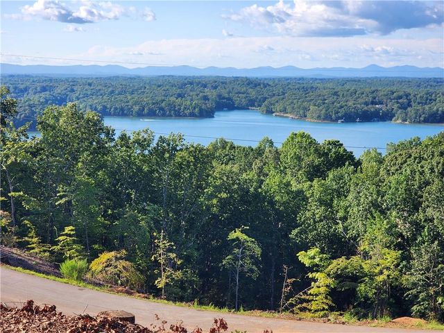 3325 Montvale Drive, Gainesville, GA 30506