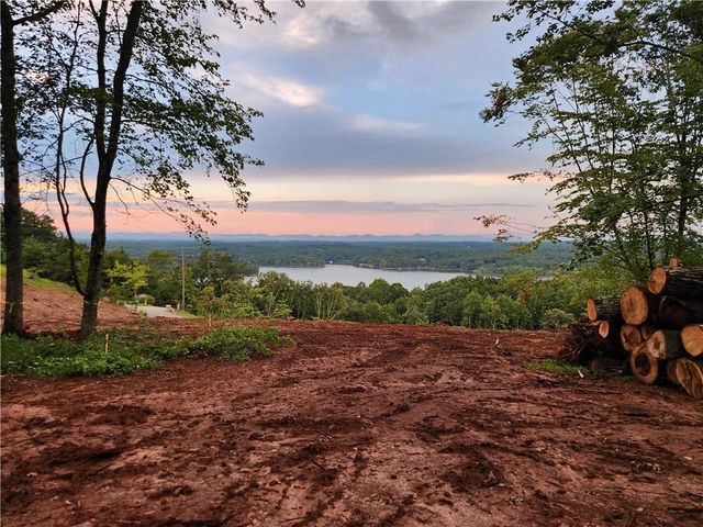 3325 Montvale Drive, Gainesville, GA 30506