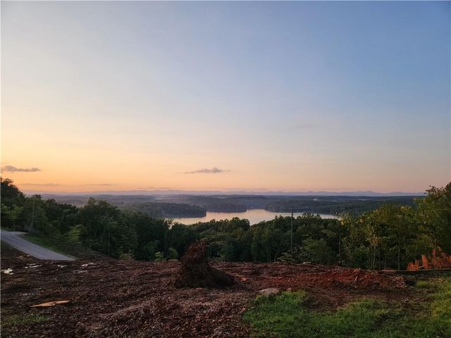 3325 Montvale Drive, Gainesville, GA 30506