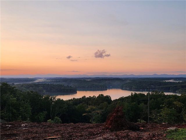 3325 Montvale Drive, Gainesville, GA 30506