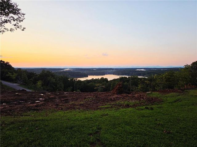 3325 Montvale Drive, Gainesville, GA 30506