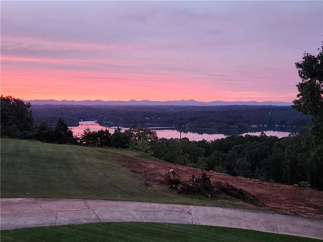 3325 Montvale Drive, Gainesville, GA 30506