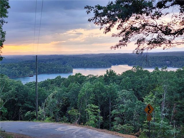 3325 Montvale Drive, Gainesville, GA 30506