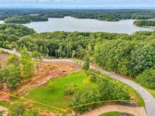 3325 Montvale Drive, Gainesville, GA 30506