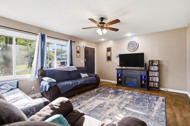 414 Harrison Street, Nixa, MO 65714
