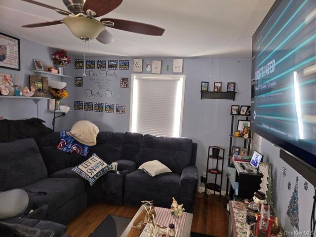 12 Carson Street, Bethpage, NY 11714