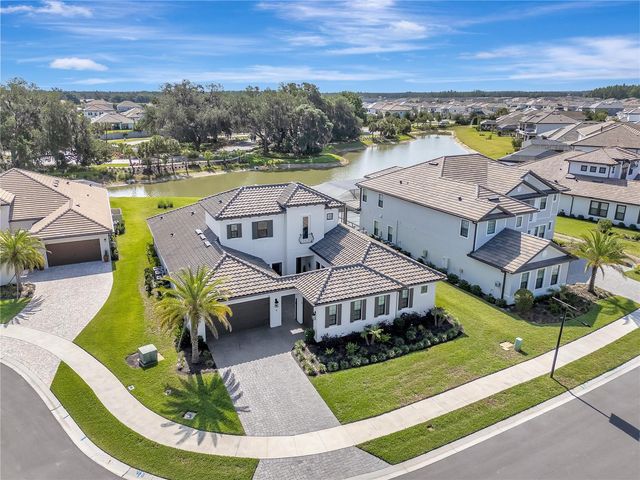 2686 MEANDER COVE, Wesley Chapel, FL 33543