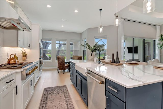 2686 MEANDER COVE, Wesley Chapel, FL 33543