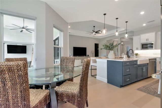 2686 MEANDER COVE, Wesley Chapel, FL 33543