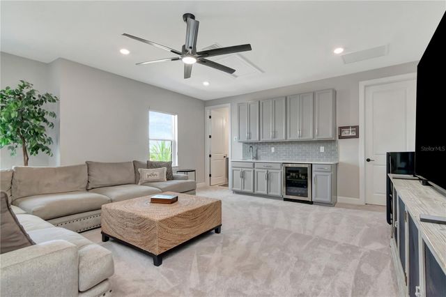 2686 MEANDER COVE, Wesley Chapel, FL 33543