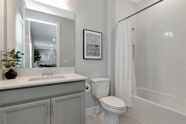2686 MEANDER COVE, Wesley Chapel, FL 33543