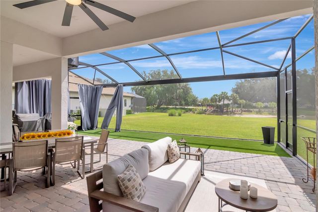 2686 MEANDER COVE, Wesley Chapel, FL 33543