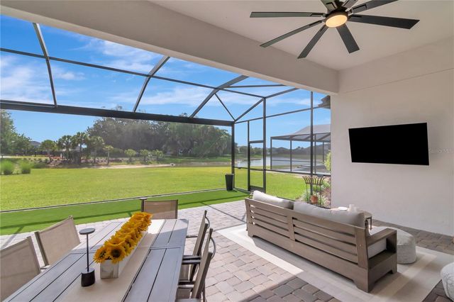 2686 MEANDER COVE, Wesley Chapel, FL 33543