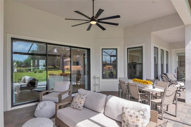 2686 MEANDER COVE, Wesley Chapel, FL 33543